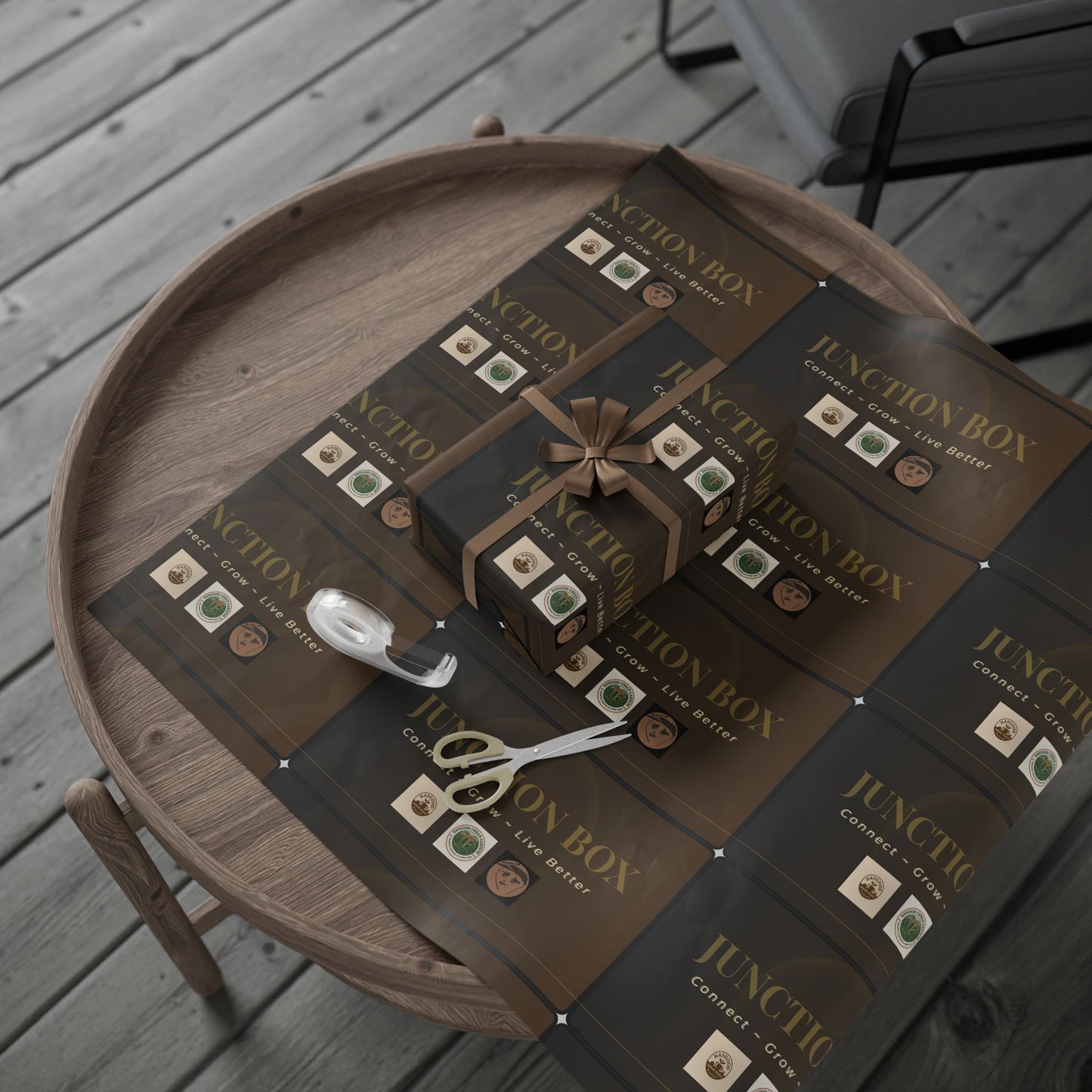 Elegant Patterned Wrapping Paper Roll - Perfect for Holiday Gifting and Special Occasions